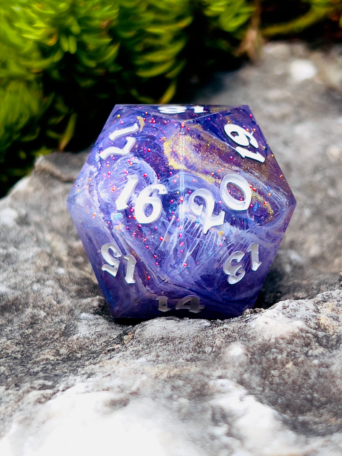 Amethyst Inspired D20 Chonk