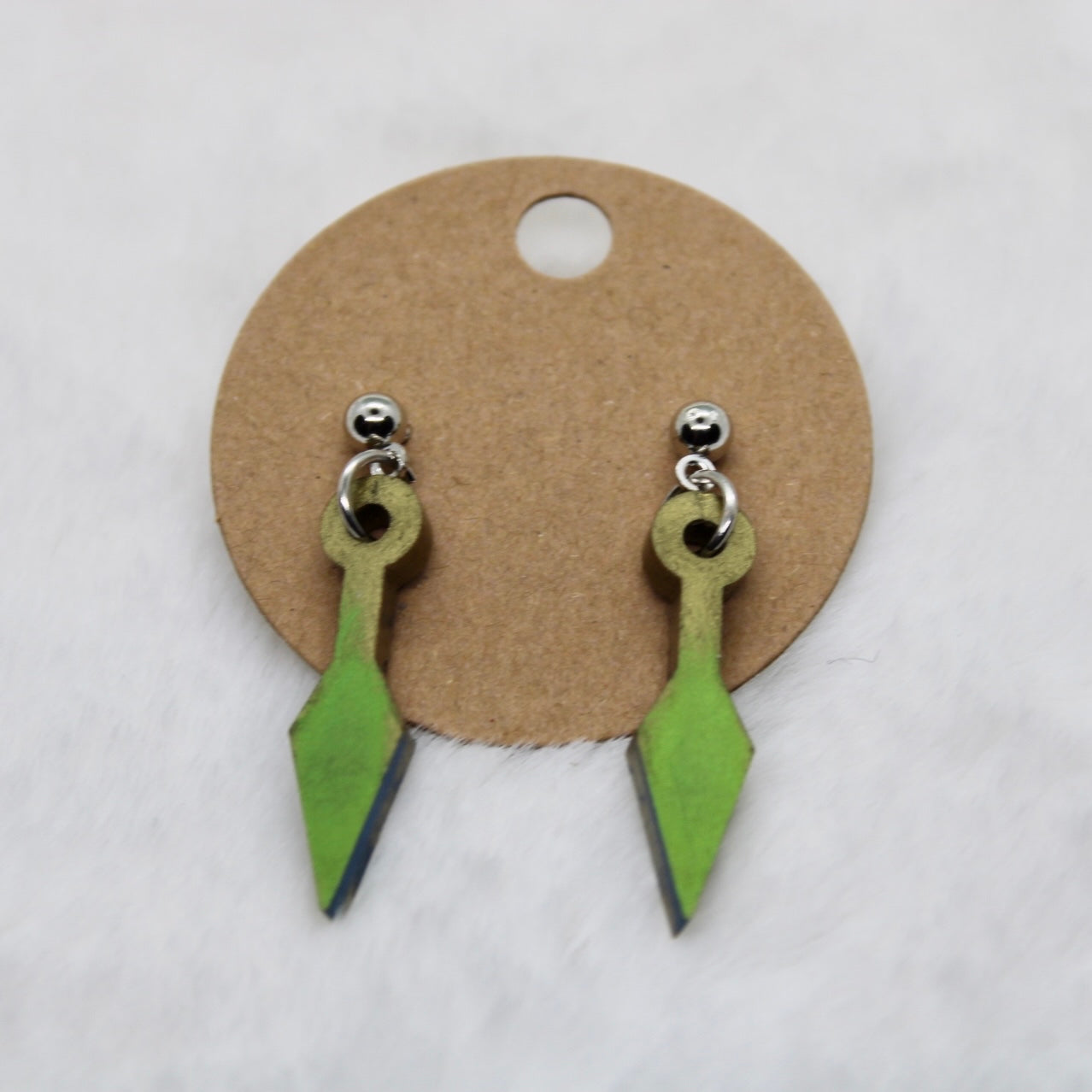 Kunai Shaped Dangle Earrings