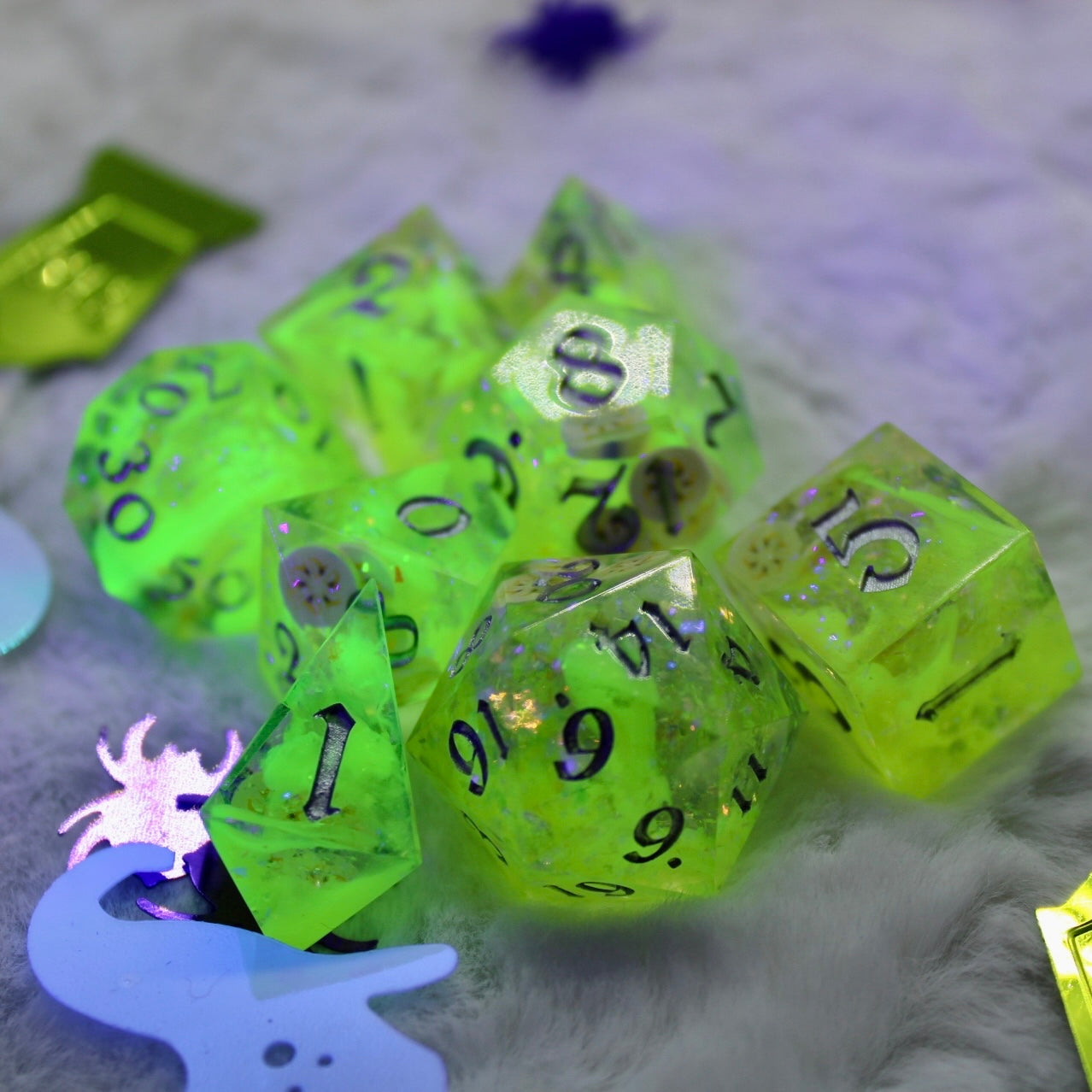 Banana Madness UV reactive Resin Dice Set