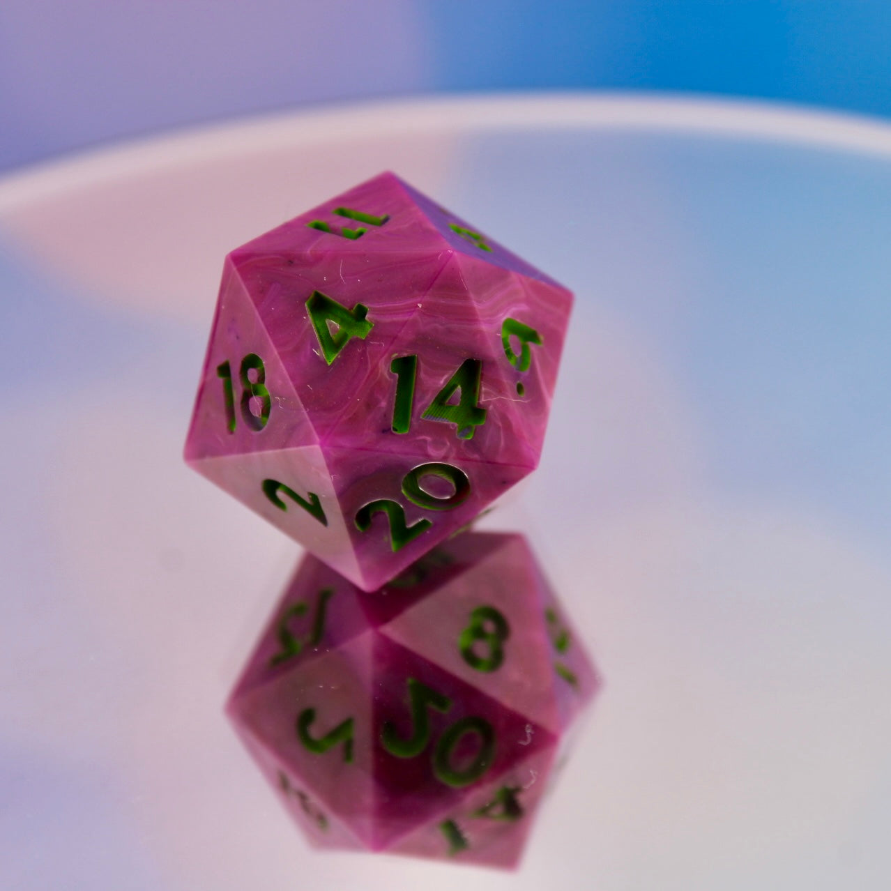 Berry Swirl Resin Dice Regular D20