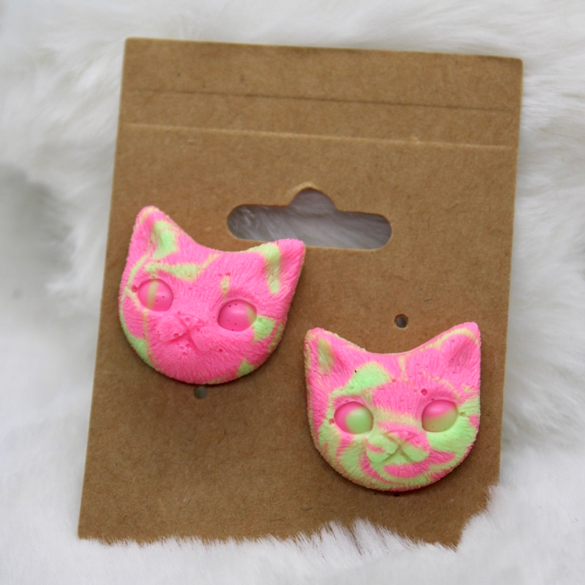 Detailed Kitty Face Studs