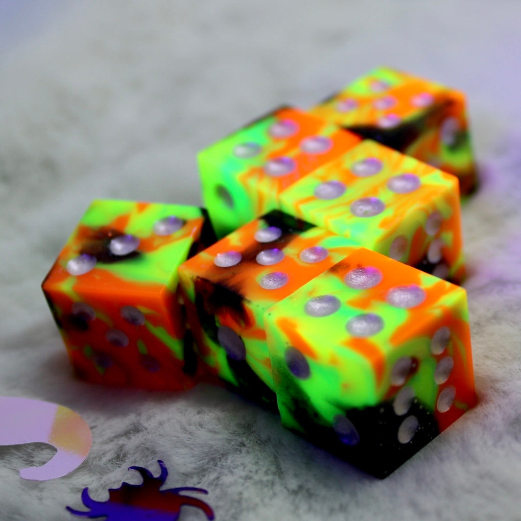 Spooky UV reactive Resin D6 Pip Dice Set