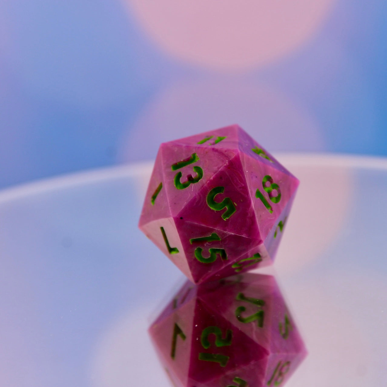 Berry Swirl Resin Dice Regular D20