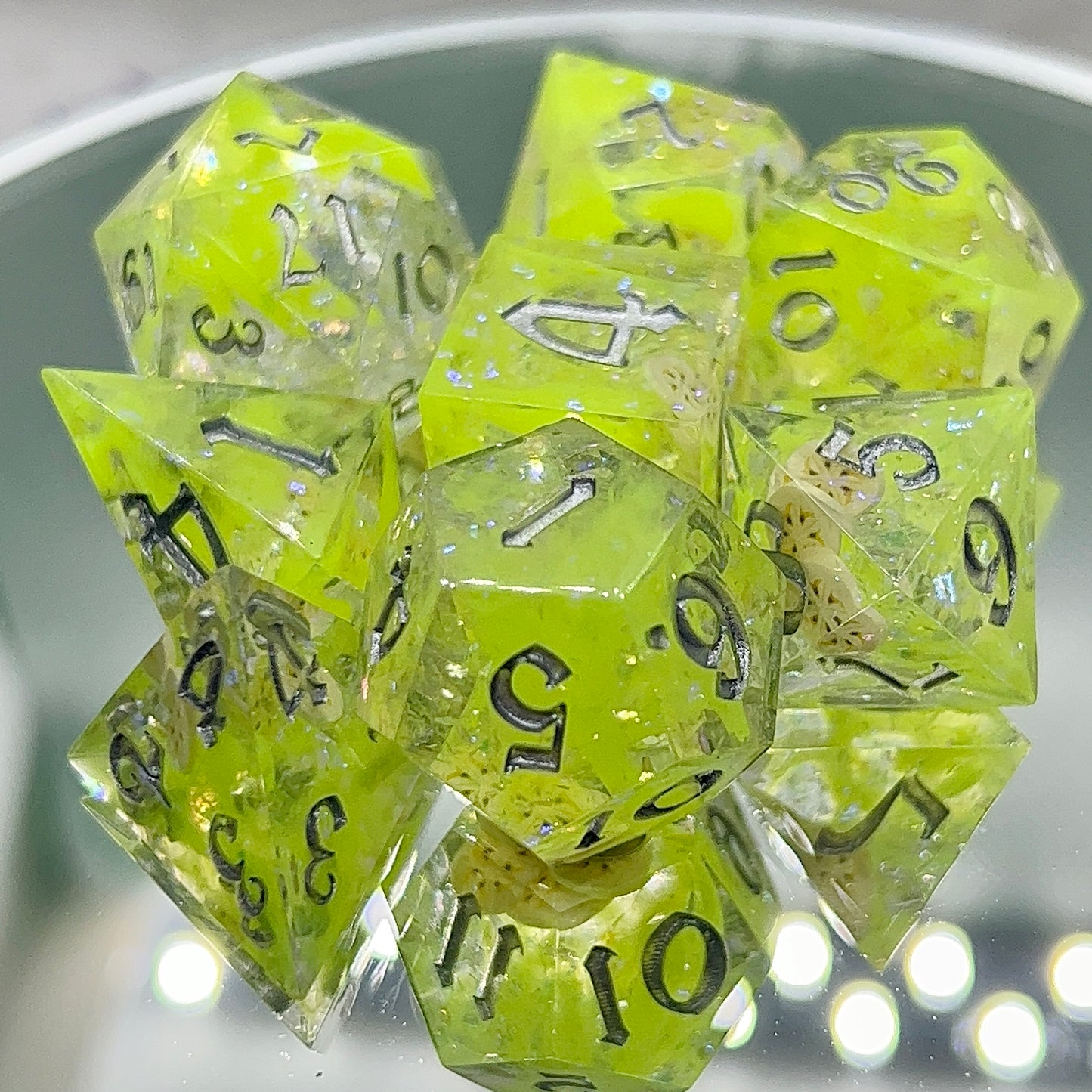 Banana Madness UV reactive Resin Dice Set